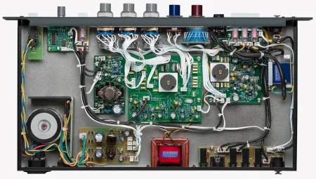 Купить WARM AUDIO WA73-EQ по выгодной цене в Москве