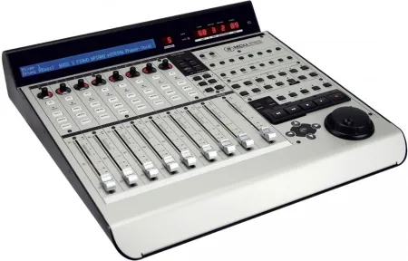 Купить MACKIE MCU PRO Control Universal PRO по выгодной цене в Москве