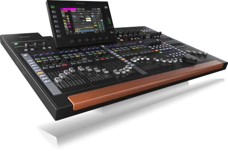 Купить BEHRINGER WING-BK по выгодной цене в Москве