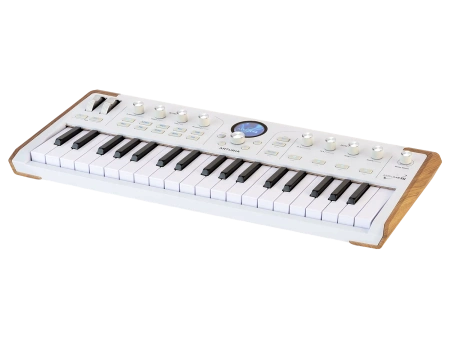 Купить Arturia AstroLab 37 White по выгодной цене в Москве