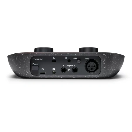 Купить Focusrite Vocaster One Podcast по выгодной цене в Москве
