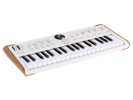 Купить Arturia AstroLab 37 White по выгодной цене в Москве